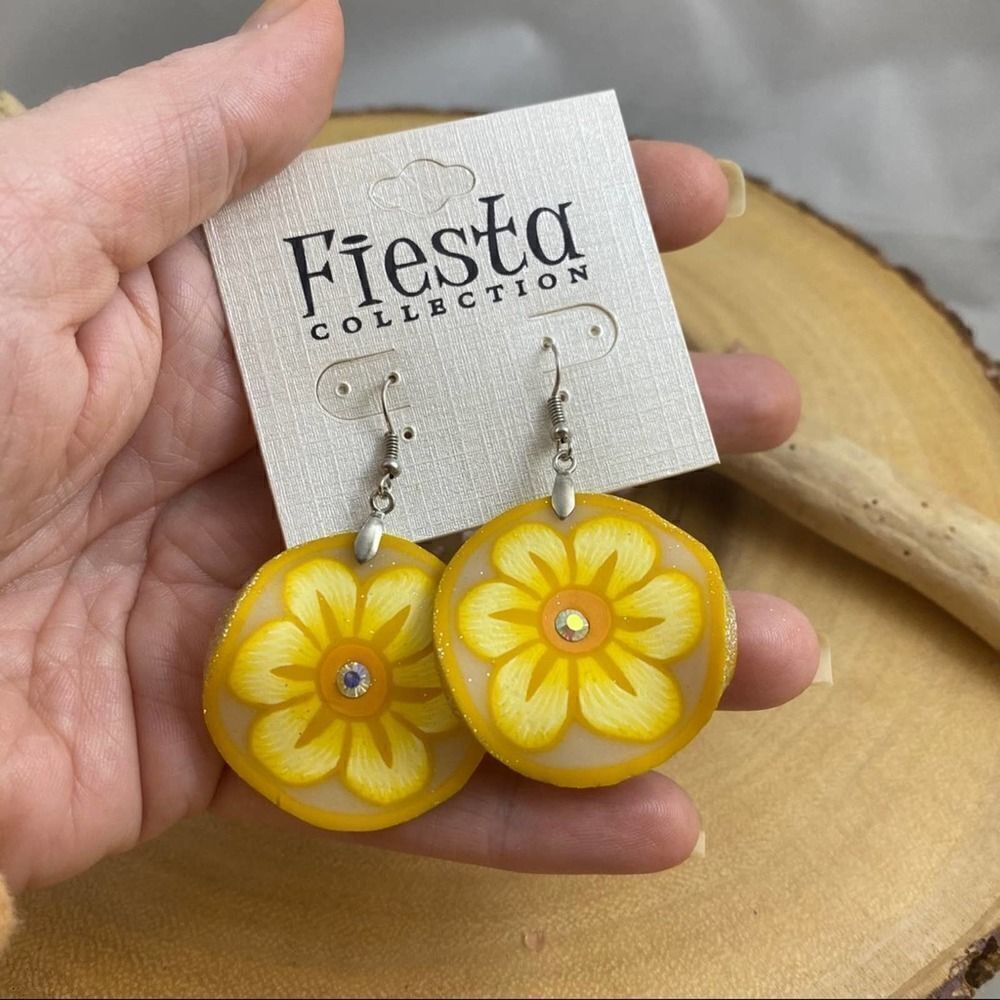 Retro Polymer Hand Painted Flower Earrings - Picture 4 of 4